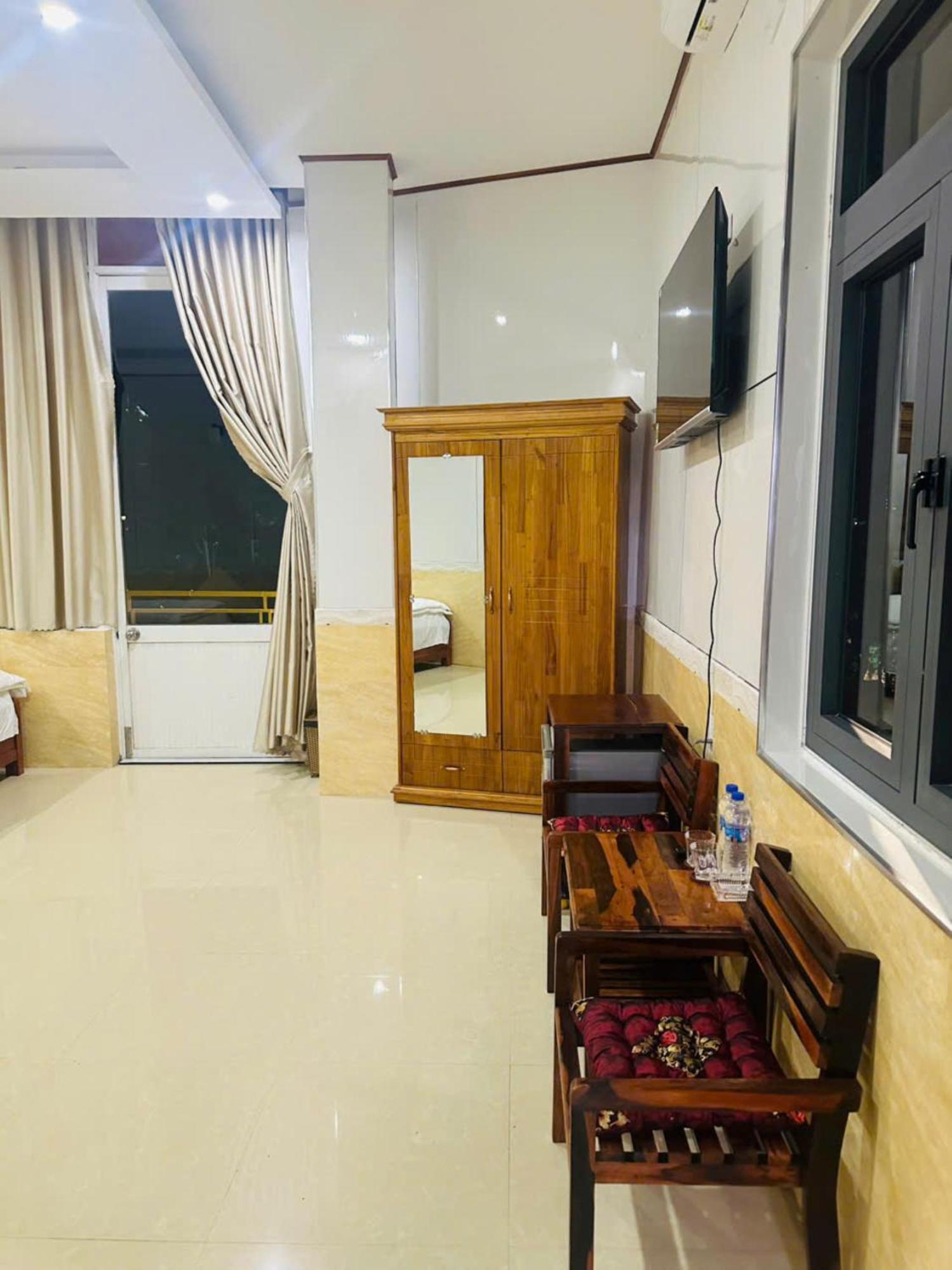 Binh Minh Hotel เปลกู ภายนอก รูปภาพ